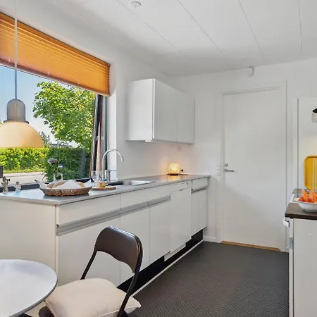 3 Bedroom Cozy In ריסקוב
