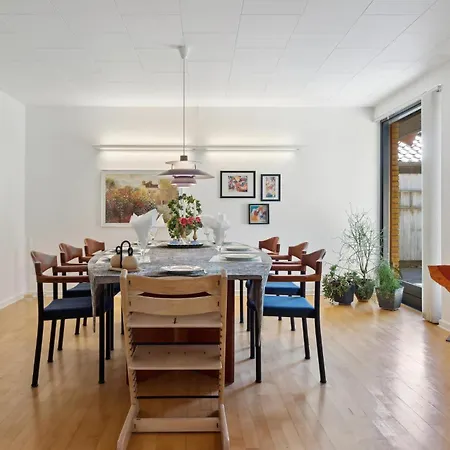 3 Bedroom Cozy In בית נופש