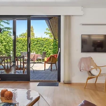 3 Bedroom Cozy In